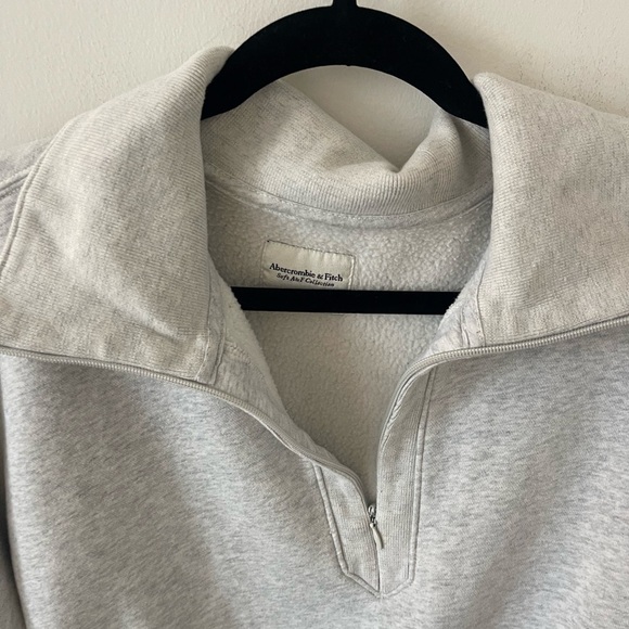 Abercombie Grey Essential Half Zip - Picture 2 of 7